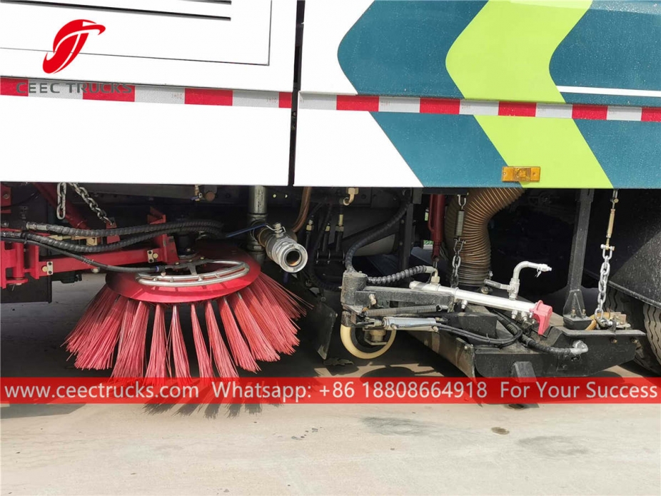 ISUZU 15cbm road sweeper truck with washing system