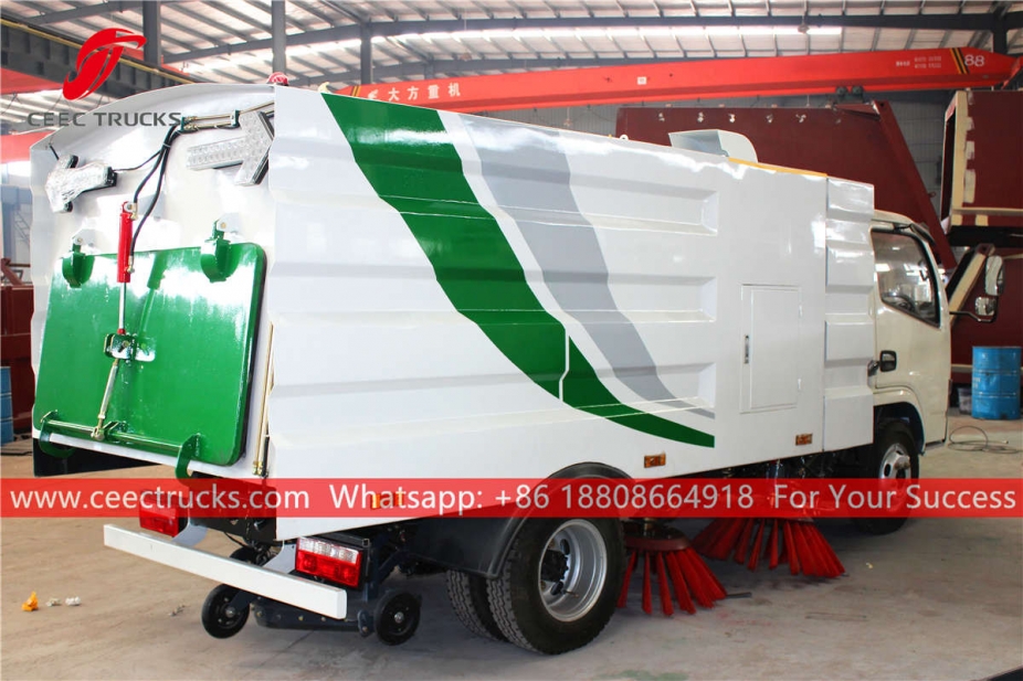 ISUZU 5cbm street sweeper