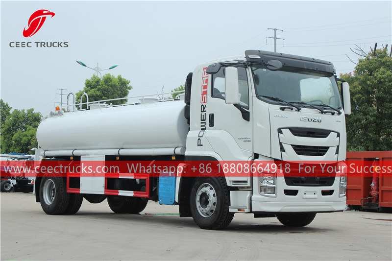 ISUZU GIGA 4×2 water sprinkling truck