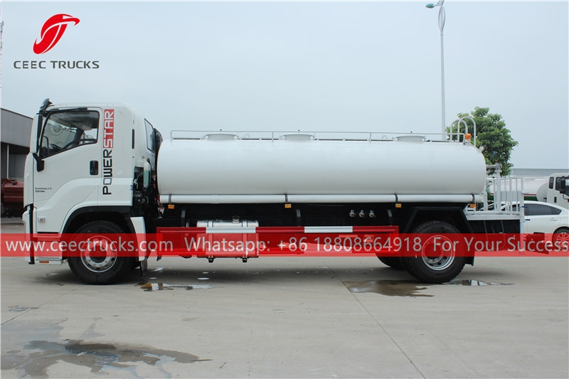 ISUZU GIGA 4×2 water sprinkling truck