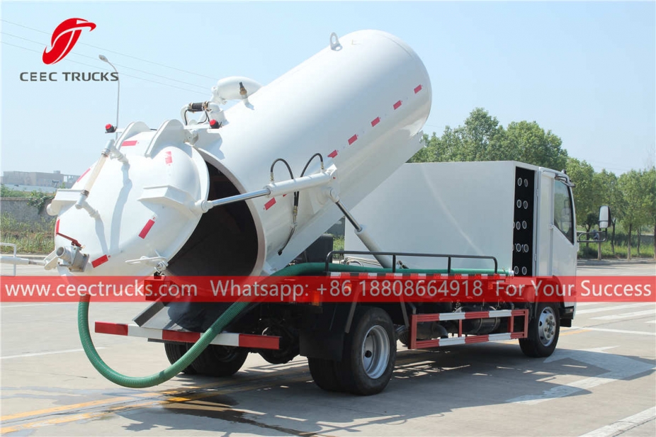 ISUZU 6 wheeler sewer suction truck