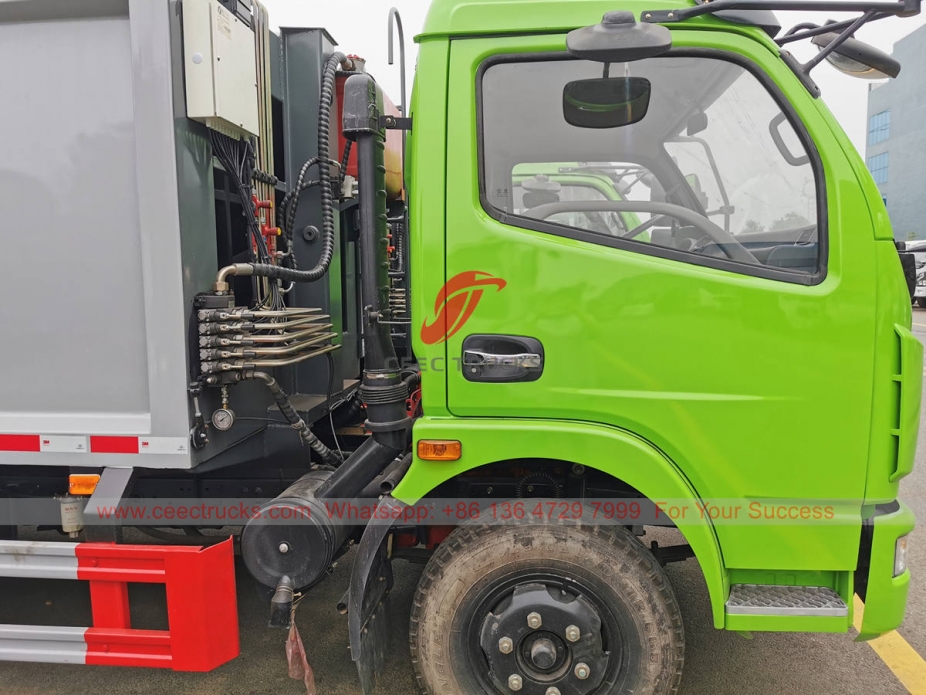 Dongfeng 6 wheeler garbage compression truck