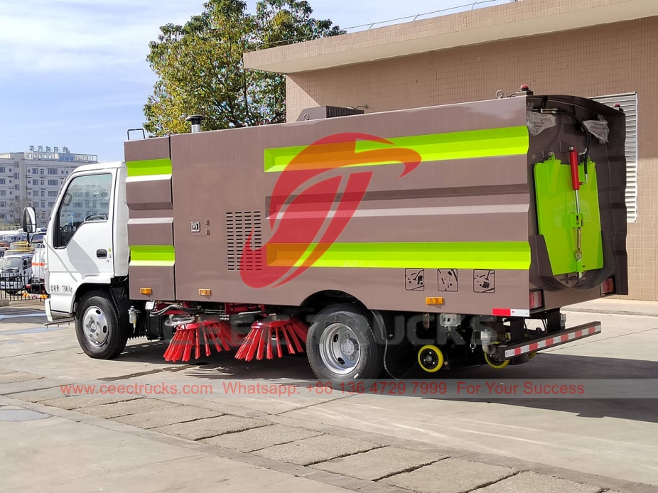 ISUZU 100P road sweeper truck