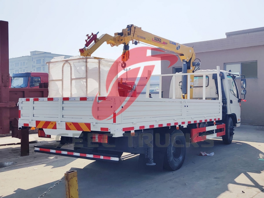 FOTON RHD Crane truck