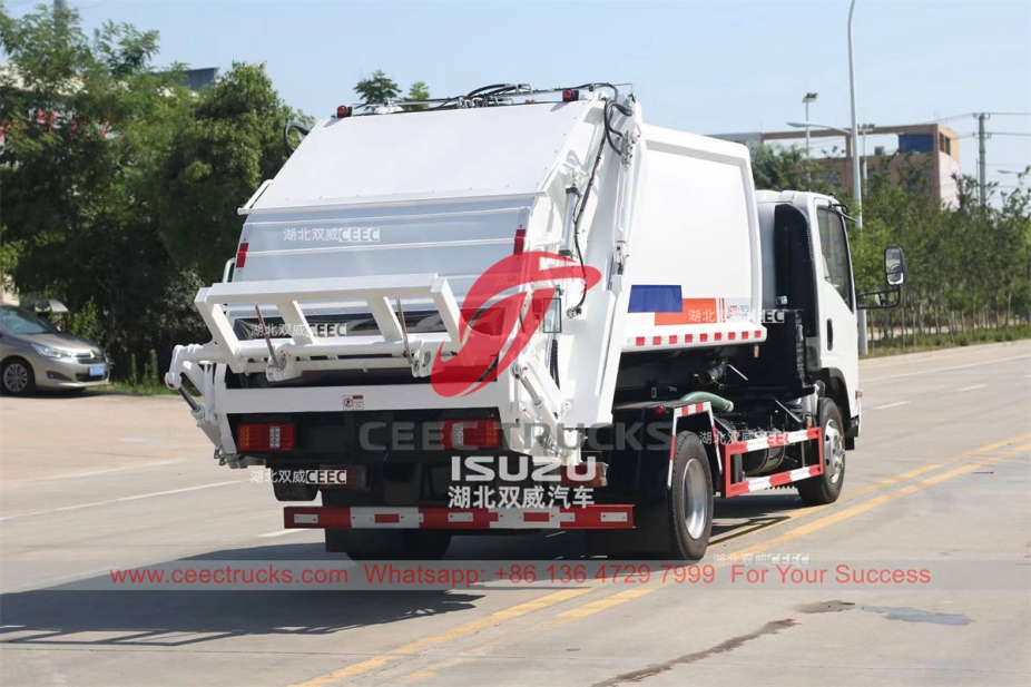 ISUZU ELF 700P hook loader mounted garbage compactor