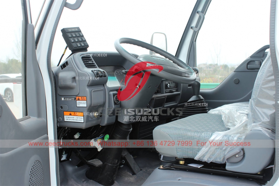 Customized ISUZU 100P 4×2 small refuse compactor at best price