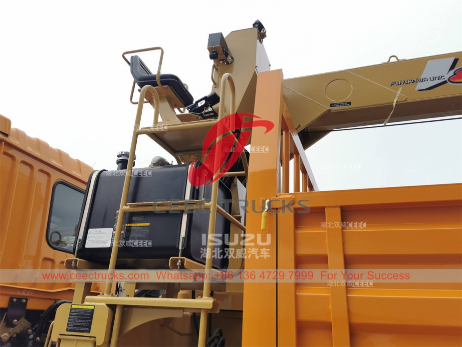 Brand new FAW 6×4 heavy duty crane truck UNIC crane V800