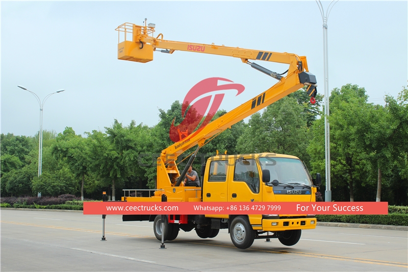 Camion con piattaforma aerea ISUZU da 18 metri