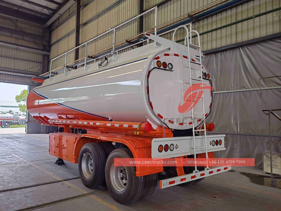 2 axles fuel transporting semitrailer with 40000 to 50000 liters capacity