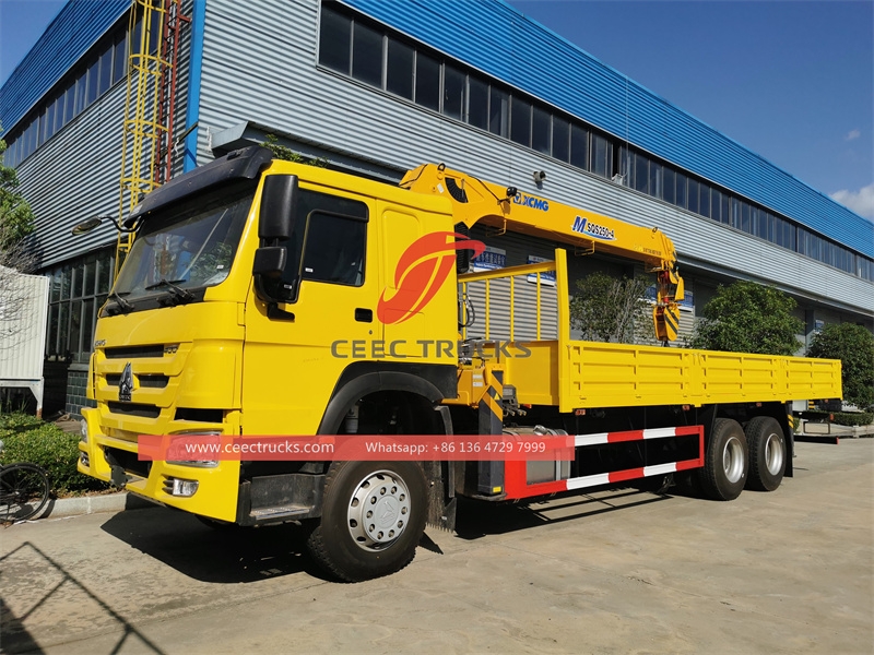 Gru XCMG montata su camion Sinotruk 6×4 400HP