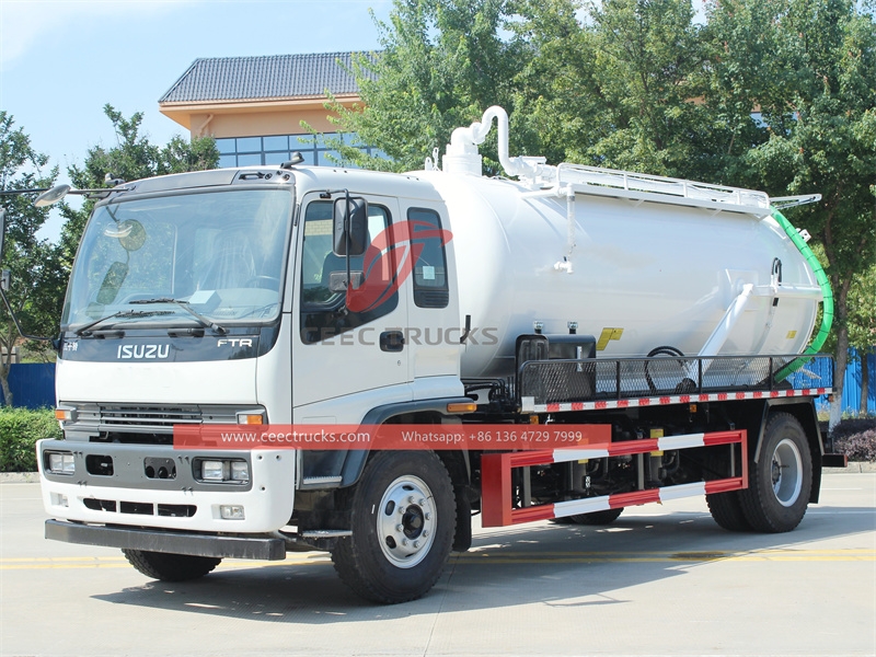 ISUZU FTR 6 wheeler vacuum suction truck made in China