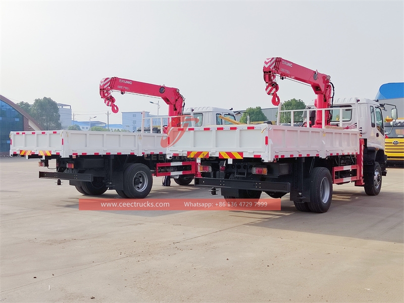 ISUZU FVR 4×4 Truck Mounted Crane UNIC 8 tons with factory direct sale