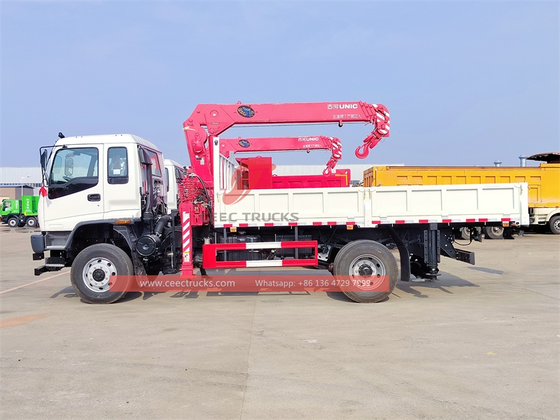 ISUZU FVR 4×4 Truck Mounted Crane UNIC 8 tons with factory direct sale