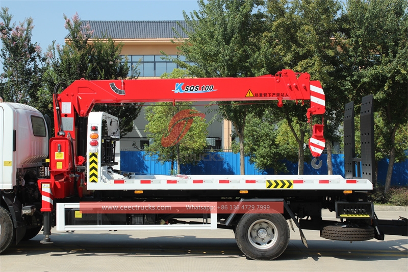 ISUZU ELF breakdown wrecker truck with 4ton crane made in China