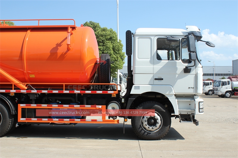 Shacman F3000 25m3 Vacuum Sewage Suction trucks with best price