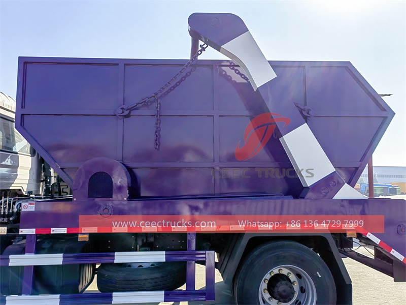 Dongfeng 8CBM roll off refuse truck