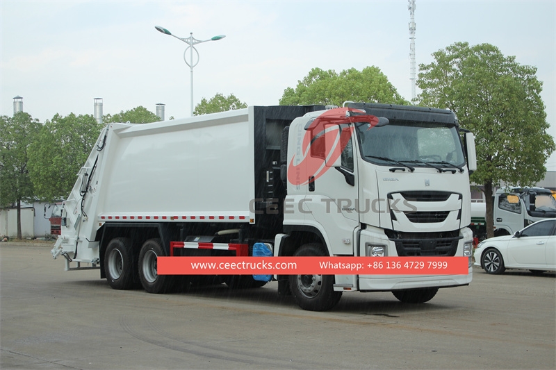 Isuzu GIGA rear loader compaction truck with factory direct sale