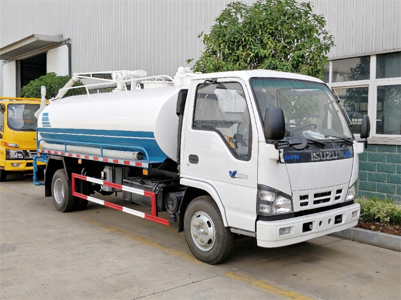 Isuzu NKR sewage cleaning truck made in China