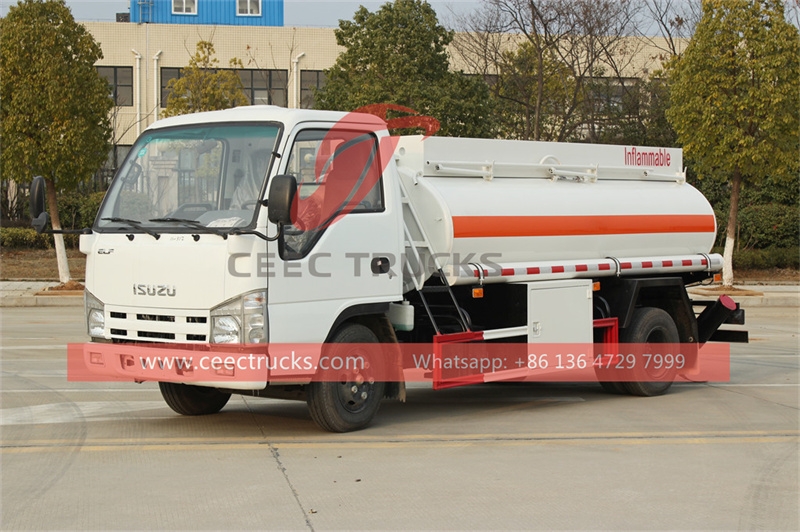 Isuzu 5000L mini diesel bowser made in China