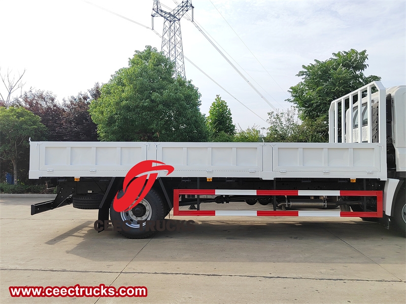 Isuzu Giga VC66 15 Ton lorry cargo truck