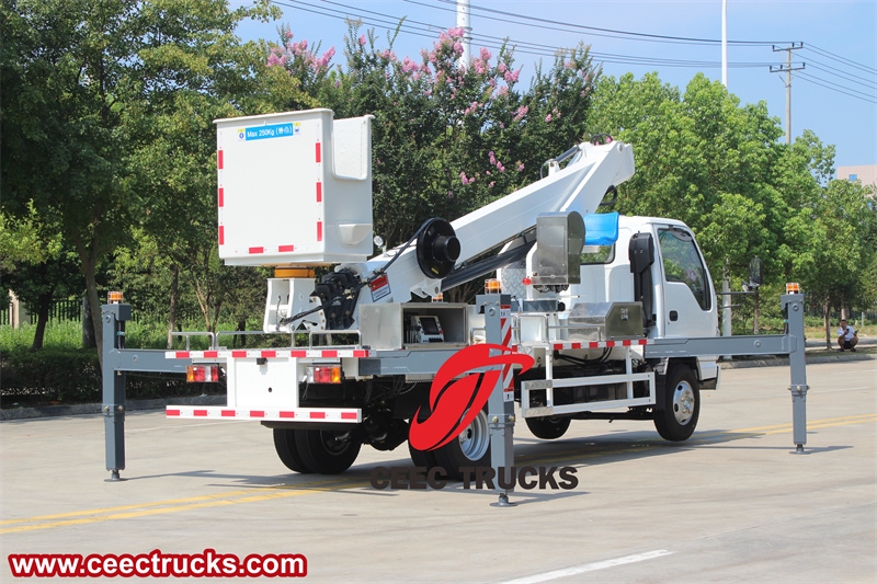 Single Man Basket Manlifter Truck Isuzu