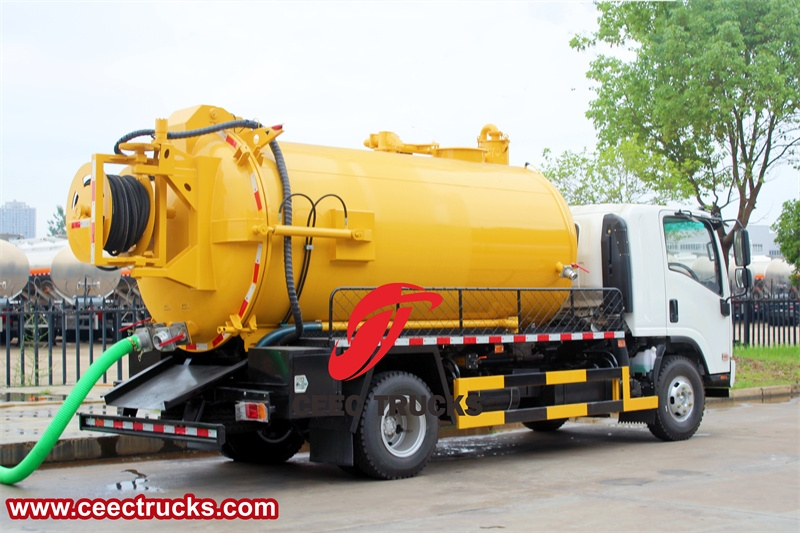 Isuzu NPR septic tanker truck With MORO pump