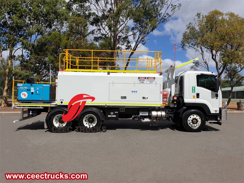 Japan Isuzu Lubrication Service Trucks