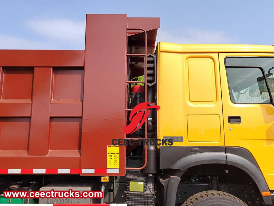 Autocarro con cassone ribaltabile da miniera Howo da 371 CV
