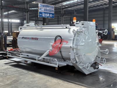 5,000 liters vacuum pump tanker body