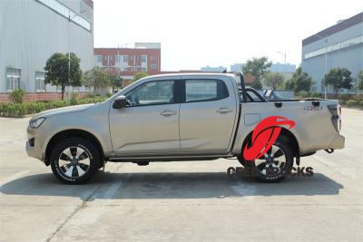 Isuzu 3.0T Diesel Four-Wheel Drive Pickup