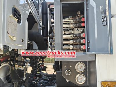 Howo 6x4 automatic refuse garbage compactor truck