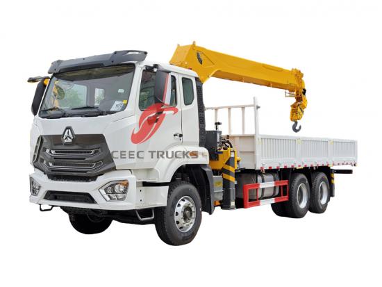 HOWO heavy-duty 371hp truck with 20 tons crane
