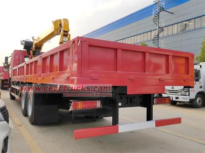 HOWO 380HP heavy boom crane truck