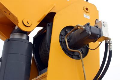 Isuzu mobile truck with 6.3 tons telescopic crane