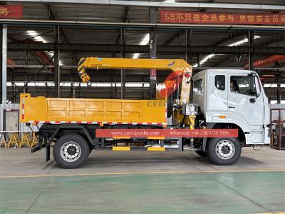 Sinotruk New cabin service truck 5T crane