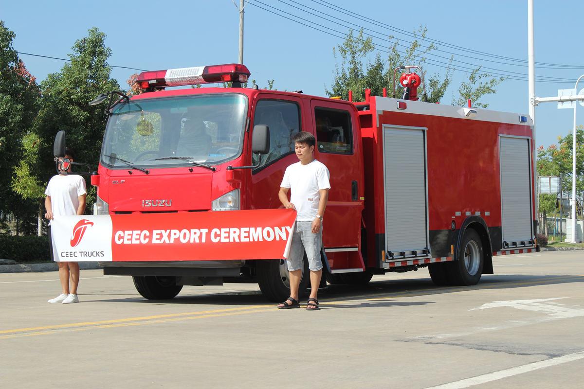 2 unità di camion dei vigili del fuoco in schiuma ISUZU sono state esportate in Uzbekistan