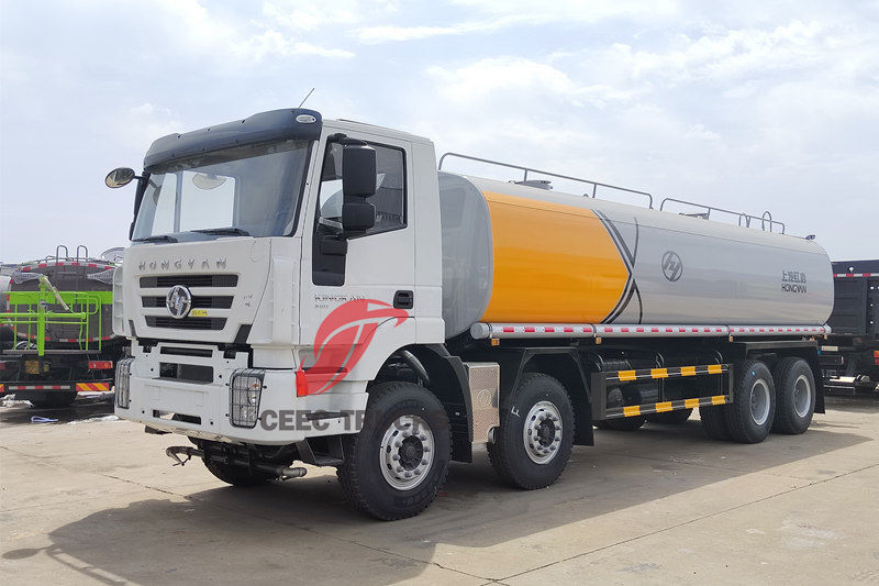 Autocisterna per acqua IVECO 8x4 20cbm con irrigatore d'acqua