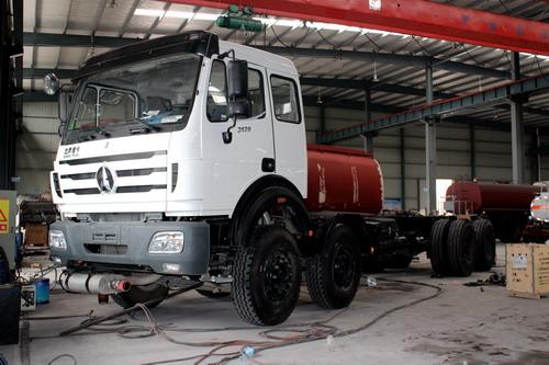 Produzione di camion cisterna per carburante da 40 CBM