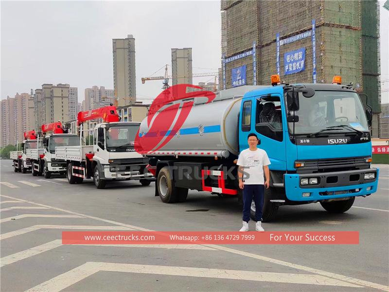 Myanmar - Autocarro con gru ISUZU da 4 unità esportato a Yonggong, Myanmar.